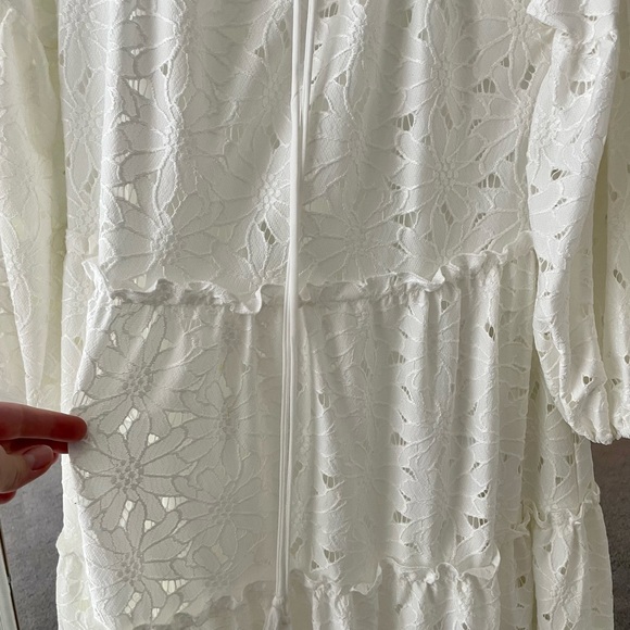 Red Dress Boutique Aura Brand white floral dress - Picture 7 of 8